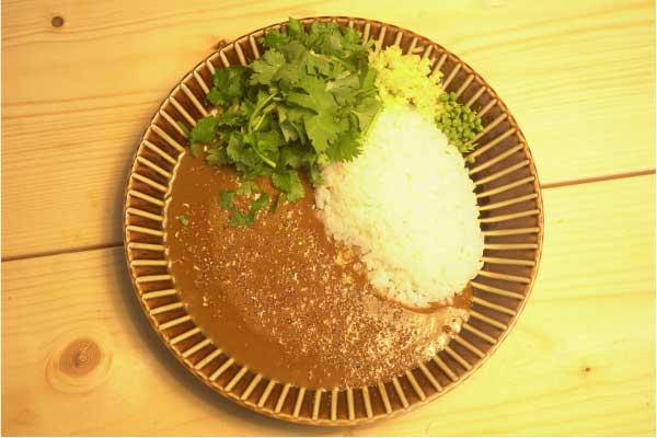 パクチー多めカレー